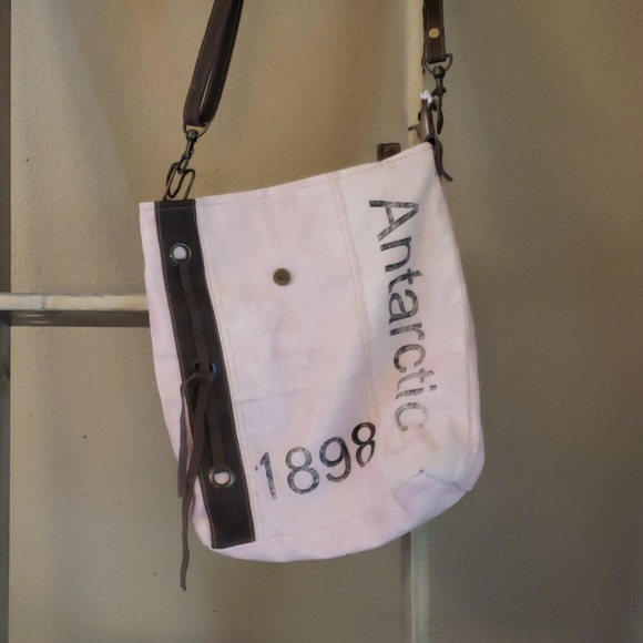 chloe and lex handbags